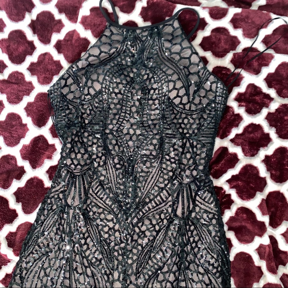 Black sequin dres